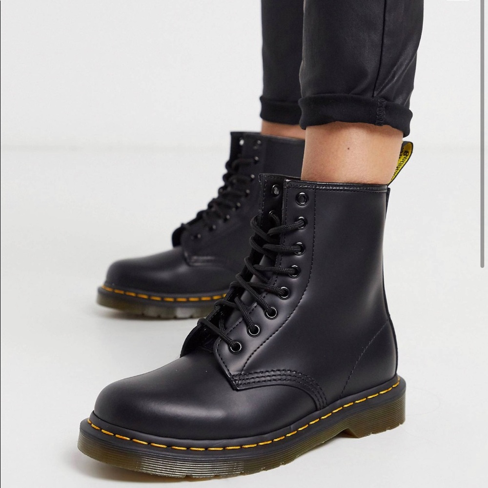 Dr Martens 1460 Smooth Leather Boots